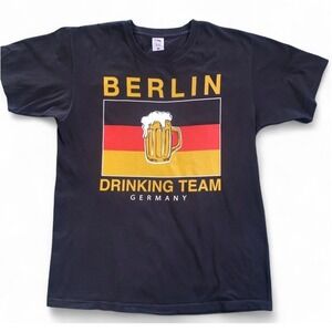 Berlin Drinking Team T-shirt Men's L Germany Funny Beer Bier Oktoberfest